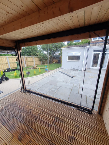 110cm blind including fittings.